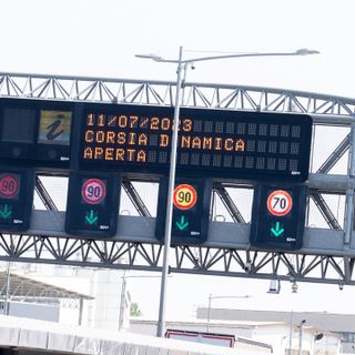 Inaugurata oggi la quarta corsia dinamica sull'Autostrada A4: «Rendiamo più scorrevole uno dei nodi più difficili della circolazione attorno a Milano»