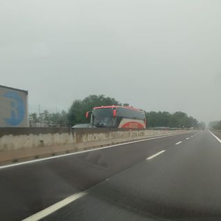 L'incidente sulla Diramazione della A8 all'altezza di Vergiate in direzione laghi