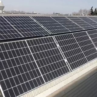 L'impianto fotovoltaico sul tetto dello stabilimento di Tradate della BTicino