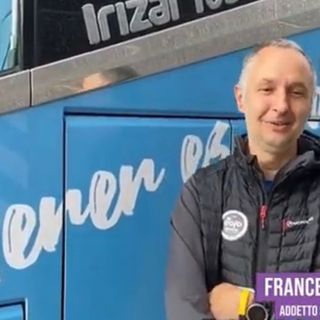 VIDEO. Parte il Giro, l'emozione del Caio: «Sono un bambino alla vigilia di Natale. Questa corsa colora l'Italia e la vita»