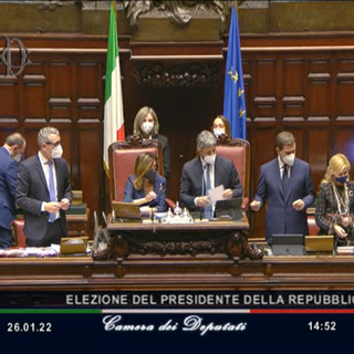 Quirinale, ancora una fumata nera, ma calano le schede bianche: la &quot;bandiera&quot; Giorgetti sale a 19 voti