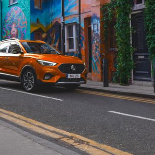 L'Autosalone Internazionale Jaguar e Land Rover di Castellanza si allarga e guarda al futuro
