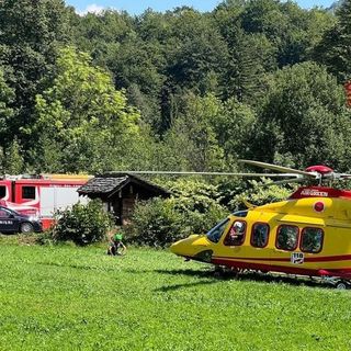 Valsesia, giovane muore annegato tra le rapide mentre fa hydrospeed