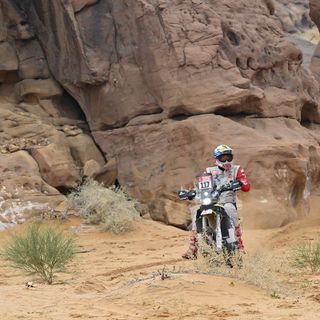 Sabbia, pioggia e grandine. Continua la Dakar di Ottavio Missoni jr