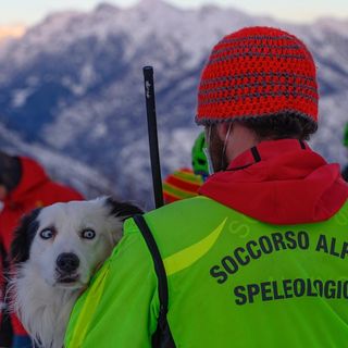 Valanga in alta Valle Formazza, salvi i quattro alpinisti travolti