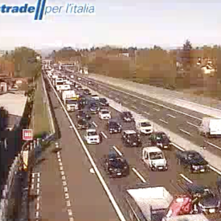 Le code di questa mattina in Autolaghi (foto da web Autostrade per l'Italia)