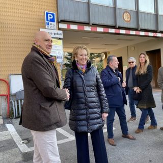 Regionali, Letizia Moratti a Luino: l’impegno per l’ospedale e l’incontro con gli sfollati di via Creva