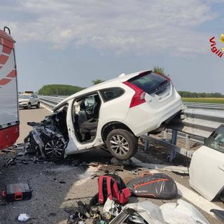 Spaventoso incidente sulla Milano-Genova: due morti e tre feriti