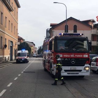 I vigili del fuoco e l'ambulanza sul posto
