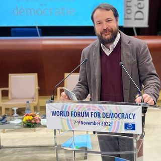 Forum mondiale per la democrazia, Rampi (Pd): «In crisi profonda, ma la cultura può curarla»