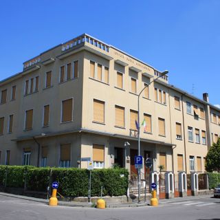 “IntrAPPolati nella rete. Dialogo sulla vita online dei nostri figli e sui rischi da evitare”