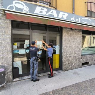 Violenza, spaccio, alcol ai minori: obbligo di chiusura per 10 giorni del &quot;Bar del Centro&quot; di Carnago