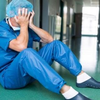 Infermieri in Svizzera, la fuga continua. «Chiediamo un bonus come per i benzinai»