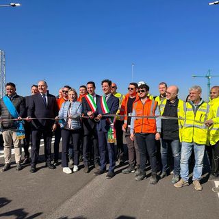 Inaugurato il collegamento stradale Lainate-Rho: «Passo avanti per l'ampliamento della A8»