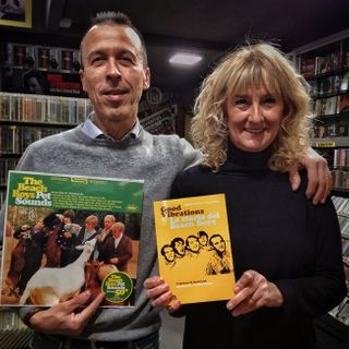 Marco e Antonella titolari del Musical Box di Besozzo