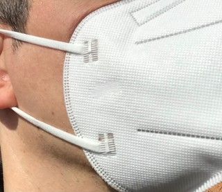 Covid, torna l'incubo dei contagi. La circolare del Ministero della Salute: «Mascherine, vaccini e smart working se la situazione peggiora»