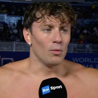 Martinenghi, un finale da campionissimo: trascina al bronzo mondiale la staffetta mista