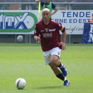 Oscar Brevi in campo con la maglia del Torino