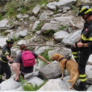 Turista varesotta si perde in montagna con il suo cane, salvata dai vigili del fuoco