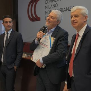 Acinque, un premio all’eccellenza