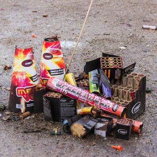 Capodanno senza botti: «Evitate l’utilizzo di fuochi d’artificio»