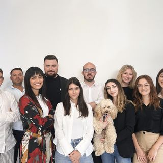 Il team di PopulaRise e, in basso nella galleria fotografica, il CEO Andrea Croce