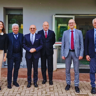 Nella foto, da sinistra: Lucrezia Maggi, Marco Cavallotti, Salvatore Pasquariello, Angelo Tagliabue, Andrea Moriondo, Federico Raos