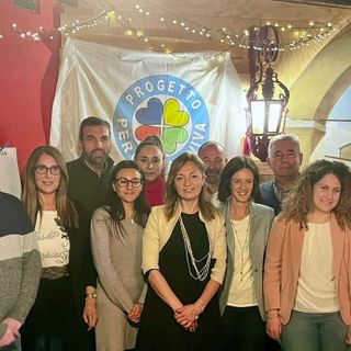 Gorla Minore, Fabiana Ermoni presenta la lista: «Nove candidati su 12 compiono questo passo per la prima volta»