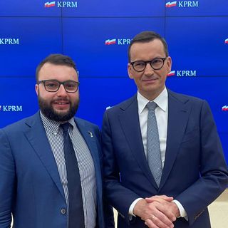 Davide Quadri con il primo ministro polacco Morawiecki