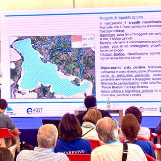 L'assessore regionale a Clima e Ambiente Giorgio Maione a Gavirate nel giorno in cui sono stati presentati gli ultimi dati sul lago di Varese. Accanto a lui il vice presidente del consiglio regionale Giacomo Cosentino, il presidente della Provincia Marco Magrini e il sindaco di Gavirate Massimo Parola