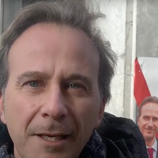 VIDEOINTERVISTA - Carignola a contatto con i varesini: «Troppi nodi irrisolti in Lombardia, il PD può cambiarla»