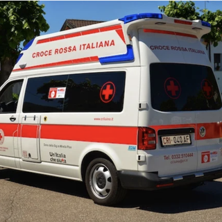 Luino, scontro in rotonda. Coinvolto anche un bambino di un anno