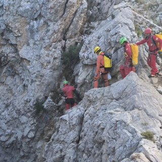 Anche il Soccorso alpino di Varese al lavoro per salvare lo speleologo intrappolato a mille metri di profondità in Turchia