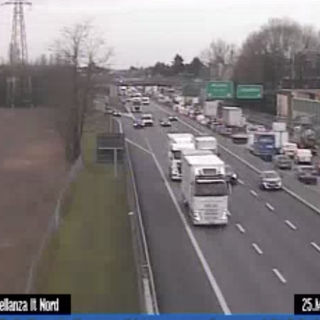 Le code a causa dell'incidente viste dalla webcam di Autostrade per l'Italia