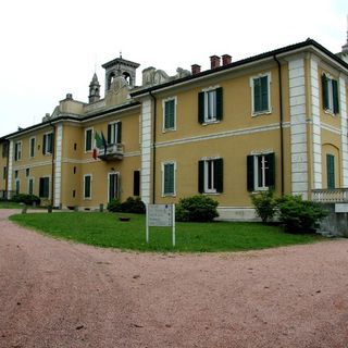 Aumentano a Sumirago i contagiati dal Covid, tanti i nuclei famigliari coinvolti