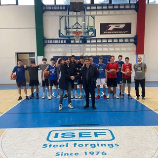La Td Group dona test rapidi anti Covid ai ragazzi del Basketball di Gallarate