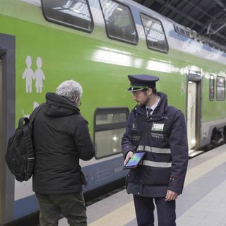 Trenord, 35 operatori in più per assistenza e controllo “portoghesi” nelle stazioni