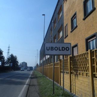 «Si è abbassato i pantaloni mentre chiedeva indicazioni stradali a mia figlia di 14 anni e poi è scappato»