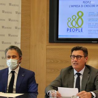 Da sinistra il vicepresidente di Univa Mauro Vitiello e il presidente Roberto Grassi