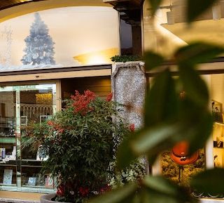 L'oreficeria di Gallarate, riconosciuta attività storica. Il negozio ha aperto nel 1912