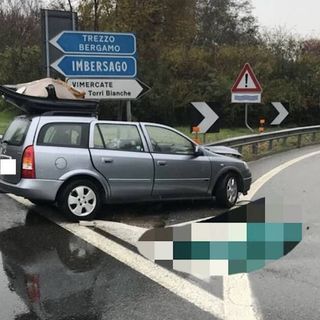 Tragico schianto contro il guardrail: morto un automobilista di 47 anni