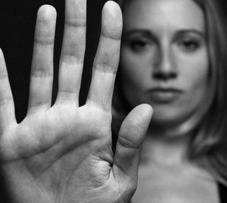 Violenza sulle donne, a Varese incontro di Lombardia Ideale con Attilio Fontana, Annamaria Bernardini de Pace e Hoara Borselli
