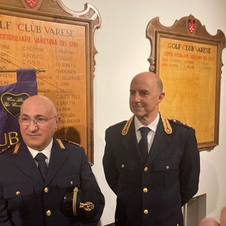 Il vice ispettore Antonello Santoni (a sinistra) insieme al vicequestore Stefano Milani