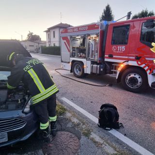 I vigili del fuoco sul luogo dell'incidente