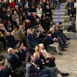 FOTO e VIDEO - Majorino chiude a Varese: «Io ci credo». Galimberti: «Qui abbiamo battuto Fontana, può farlo anche lui»