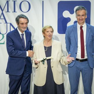 Menzione “Rosa Camuna” a Cesarina del Vecchio: «Un premio all'impegno solidale»
