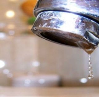 Guasto a Caronno Varesino, cittadini senz'acqua