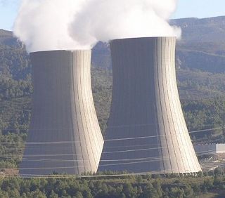 Il sindaco di Gallarate: «Centrali nucleari? Sì grazie. In provincia di Varese almeno quattro»