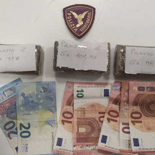 In stazione con trecento grammi di hashish, arrestato dalla Polizia ferroviaria