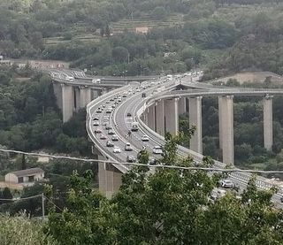 Inizia il gran rientro dalla Liguria dopo Ferragosto: traffico in tilt sulla A10 con code di 25 km